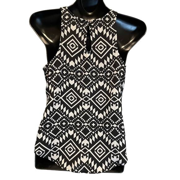 Xhileration Racerback Black and White Print Tank-top - Small - Picture 2 of 3